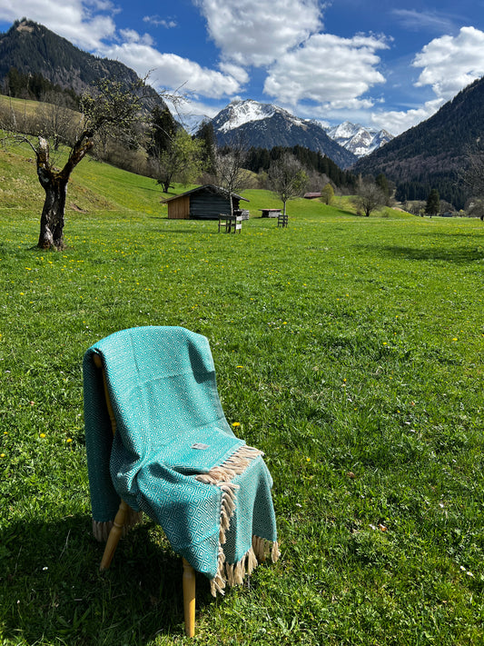 Alpaka Decke 100% Baby Alpaka Wolle Smaragdgrün und beige