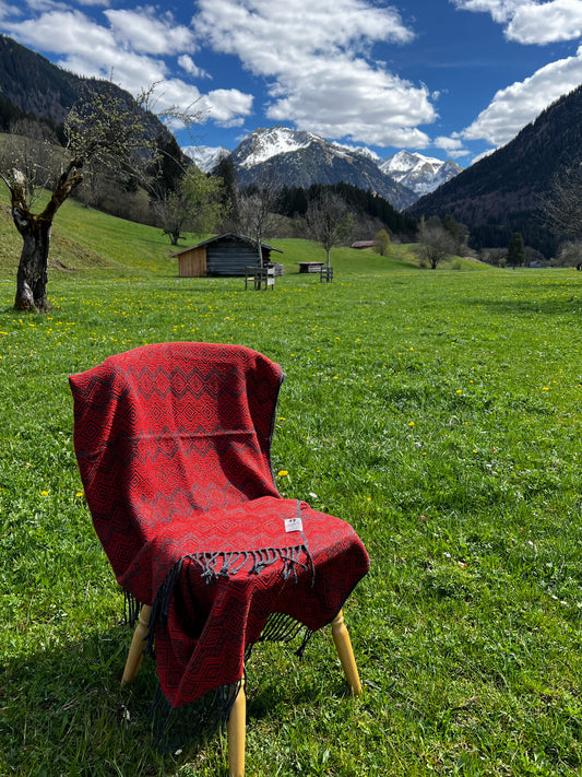 Alpaka Decke aus 100% Baby Alpaka Wolle Anthrazit Rot