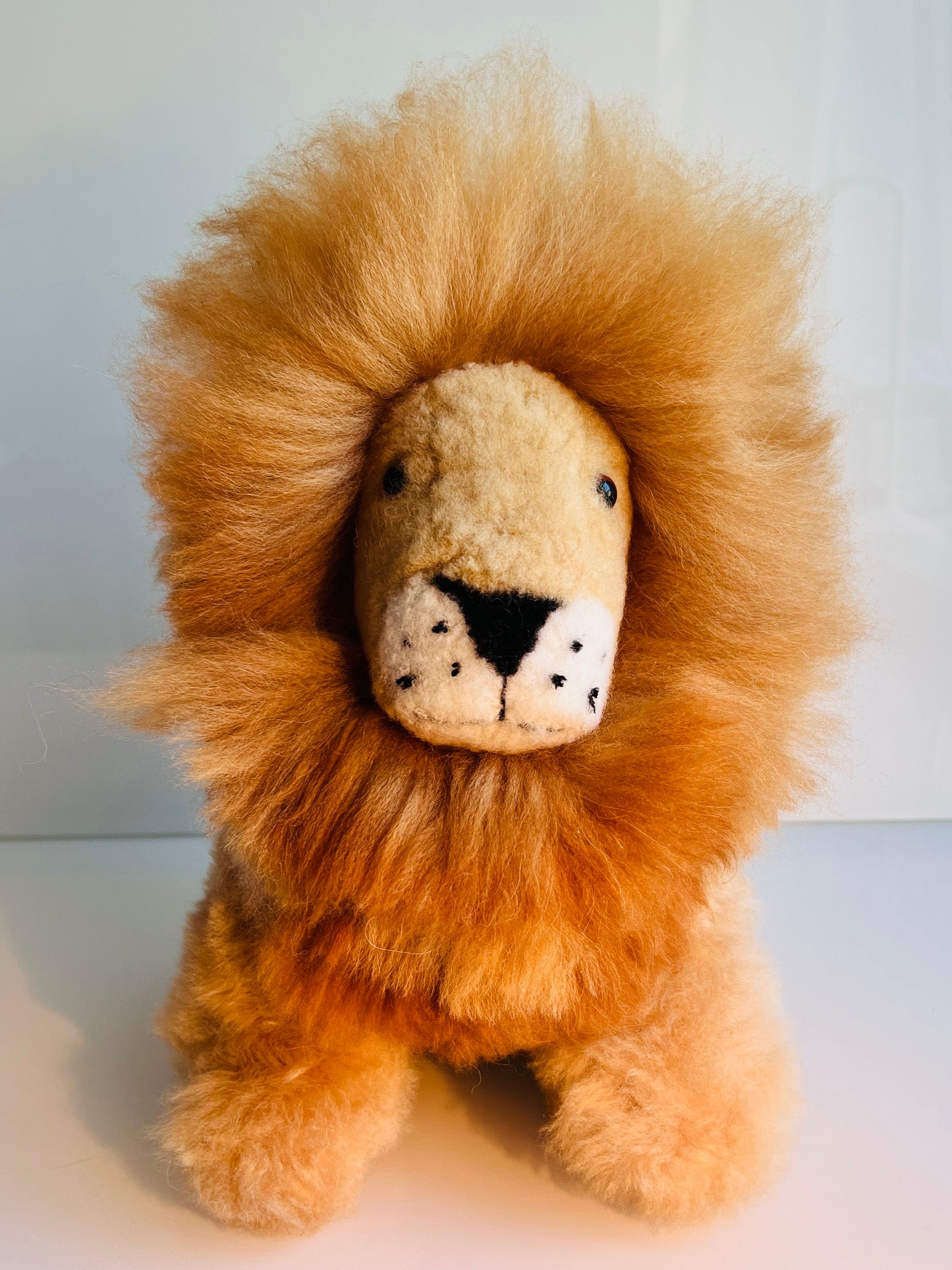 Löwe aus 100% Baby Alpaka Wolle Groß