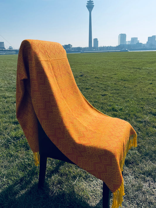 Alpaka Decke aus 100% Baby Alpaka Wolle Orange Gelb