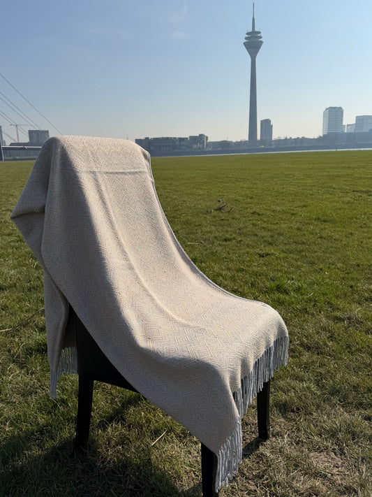 Alpaka Decke aus 100% Baby Alpaka Wolle Beige Silbergrau