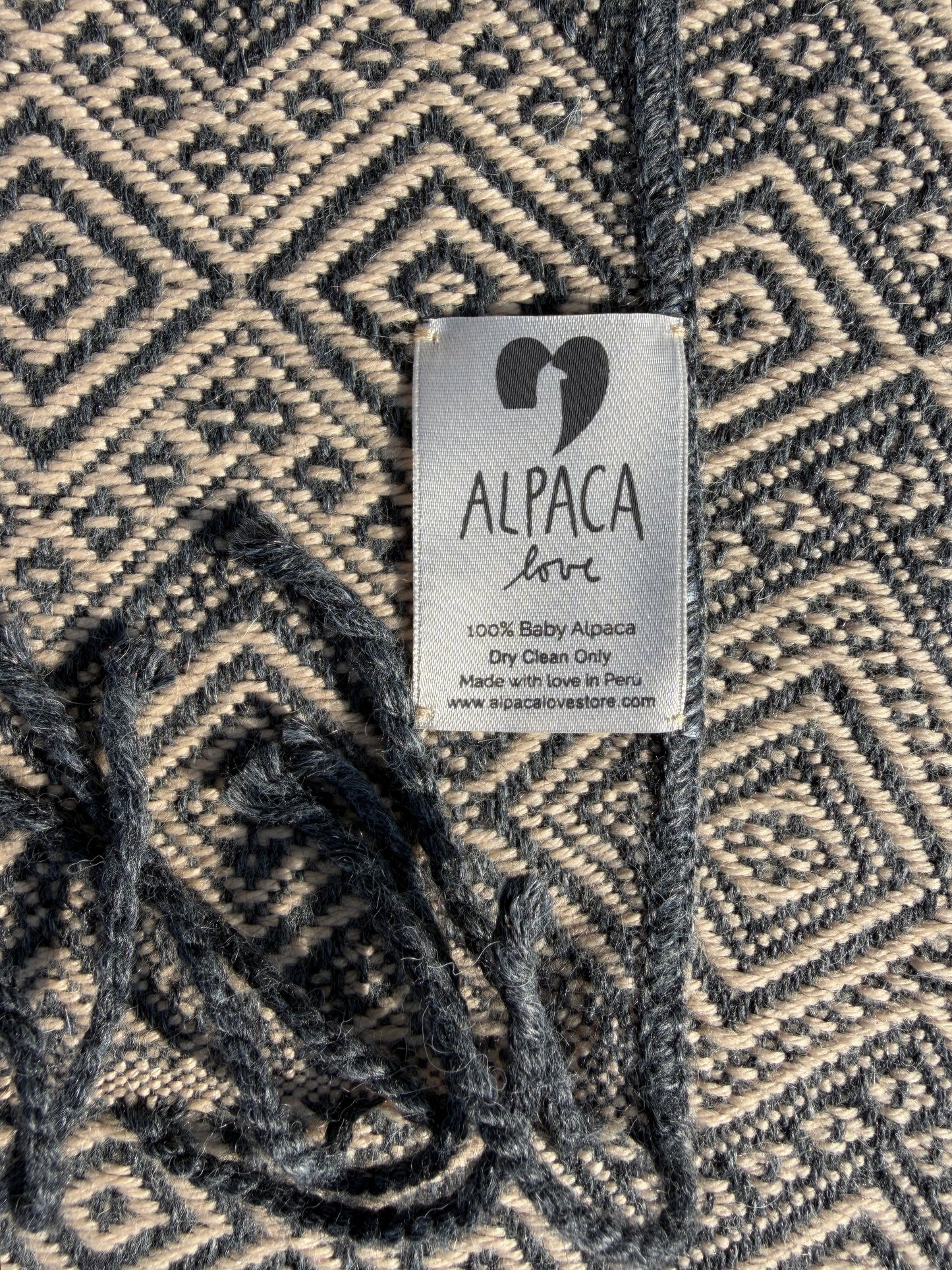 Alpaka Decke aus 100% Baby Alpaka Wolle Beige Anthrazit