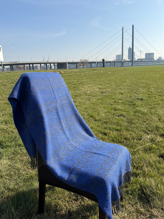 Alpaka Decke aus 100% Baby Alpaka Wolle Blau Anthrazit