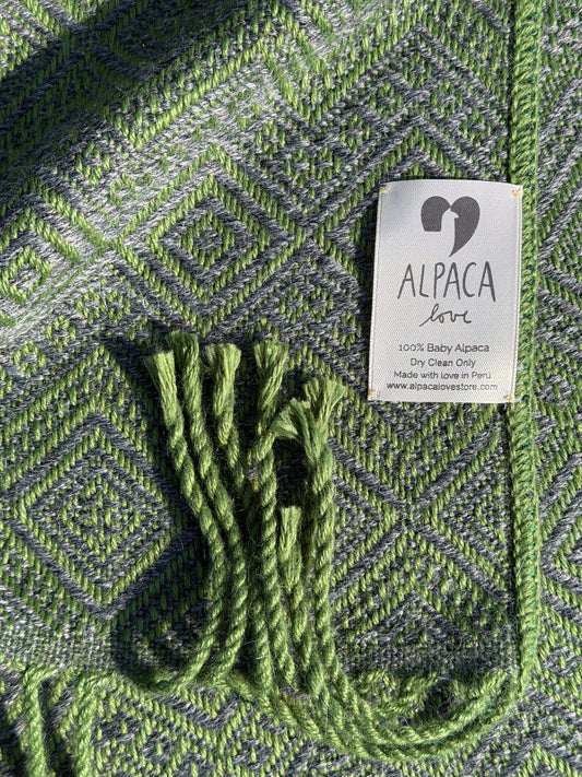 Alpaka Decke aus 100% Baby Alpaka Wolle Grün Anthrazit