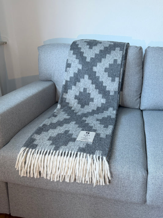 Decke Alpaka Special Edition Grau