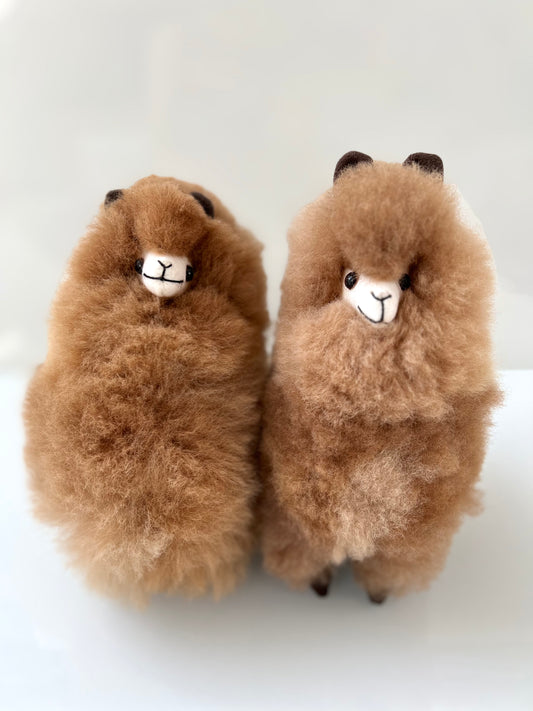 Alpaca cuddly toy chocolate