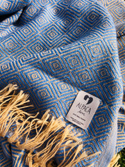 Alpaka Decke aus 100 % Baby Alpaka Wolle Blau